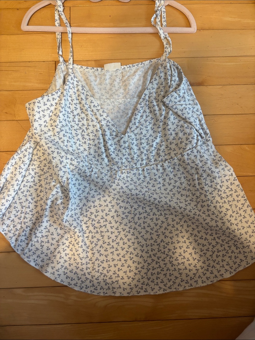 Brandy Melville White and Light Blue Floral Tie-Shoulder Cami